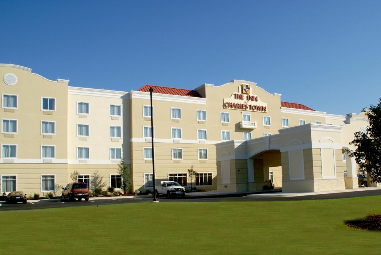 The Inn At Charles Town / Hollywood Casino Exteriör bild