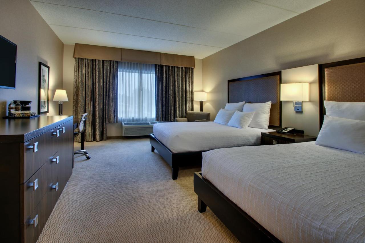The Inn At Charles Town / Hollywood Casino Exteriör bild